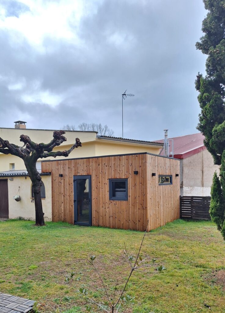 Caseta de fusta